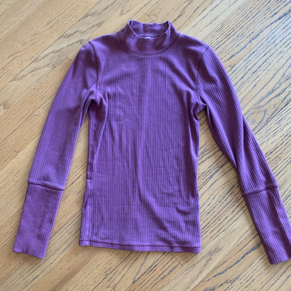 FREE PEOPLE TURTLENECK